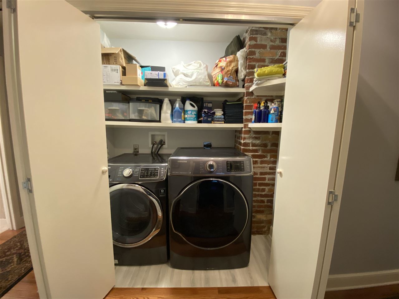 322 McElroy Road Memphis, TN 38120 - Photo 15 of 16 a view of living room with washer and dryer