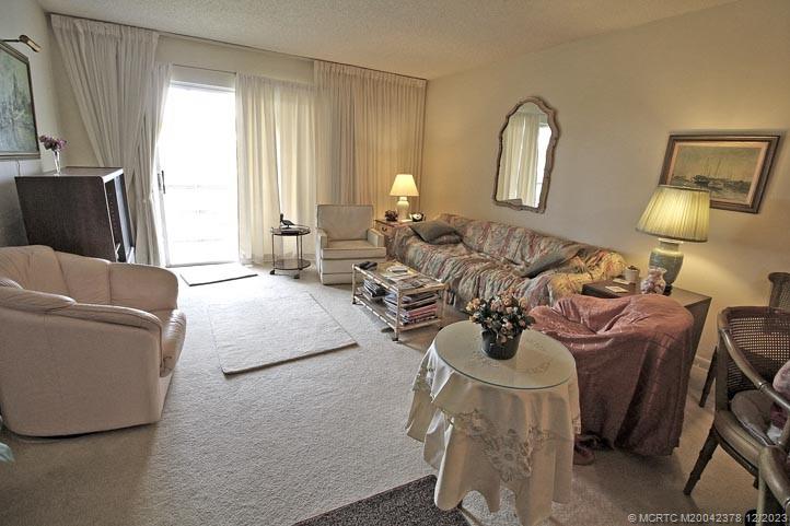 1919 Southwest Palm City Road, Unit G Stuart, FL 34994 - Photo 8 of 40 LIVING ROOM