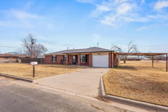 $125,000 | 700 Avenue North, Ralls, TX 79357