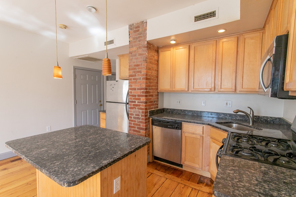 127 Marcella Street, Unit 2 Boston, MA 02119 - Photo 9 of 21 Gallery Image 9