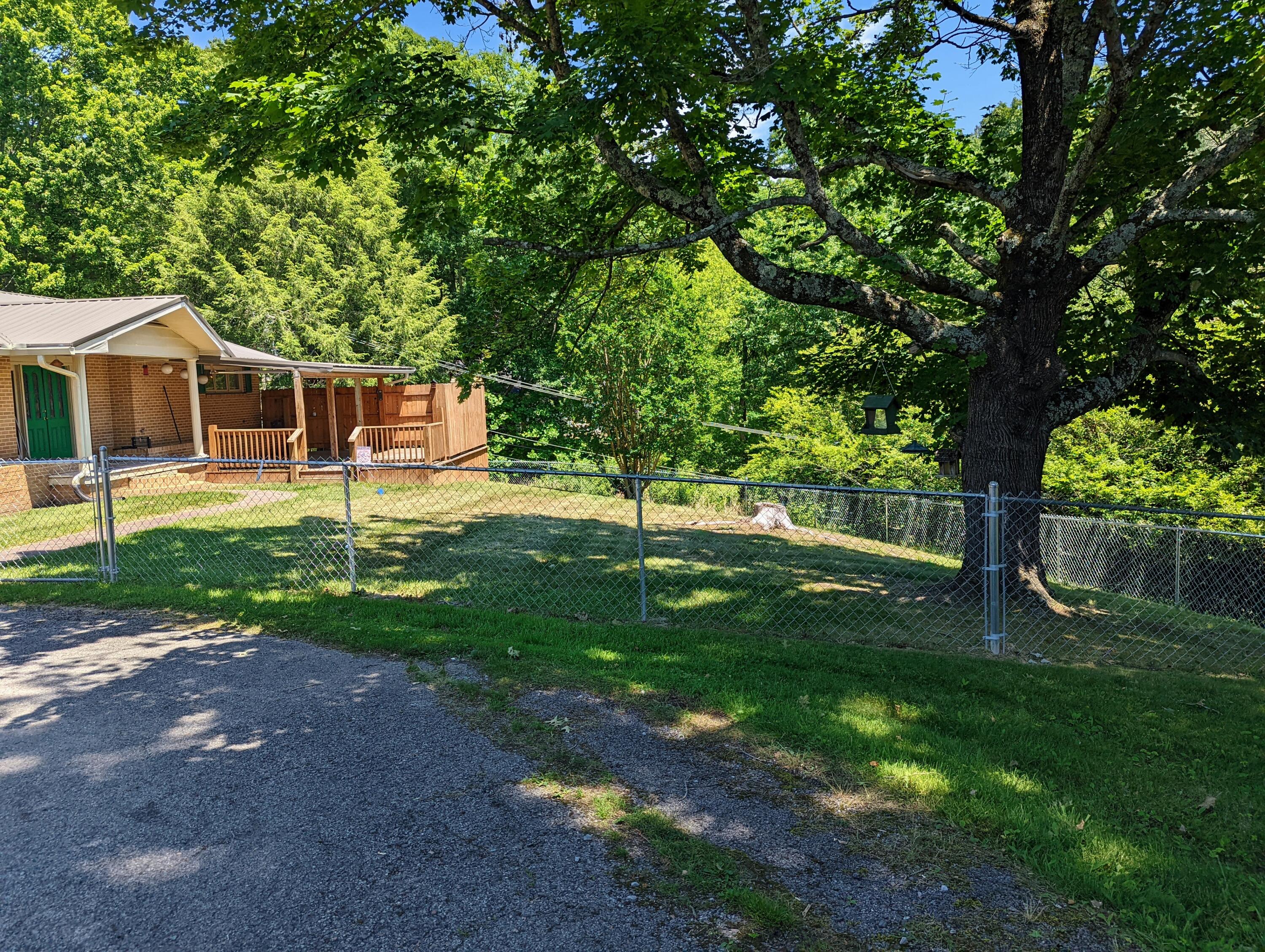 121 Sunset Drive Clintwood, VA 24228 - Photo 11 of 53 PXL_20220622_182733643