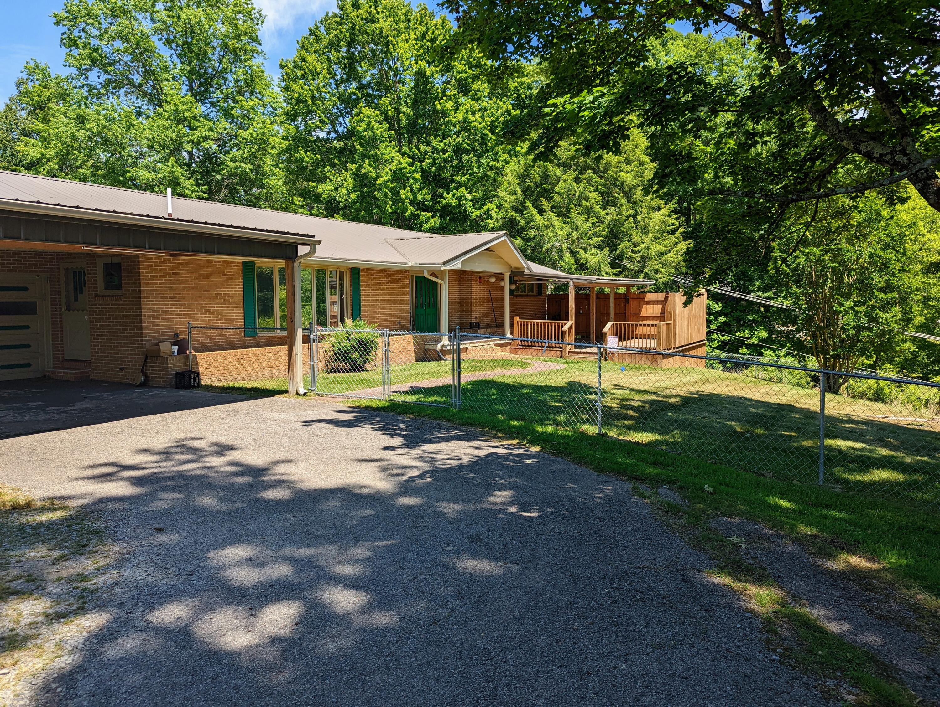 121 Sunset Drive Clintwood, VA 24228 - Photo 17 of 53 PXL_20220622_182731257