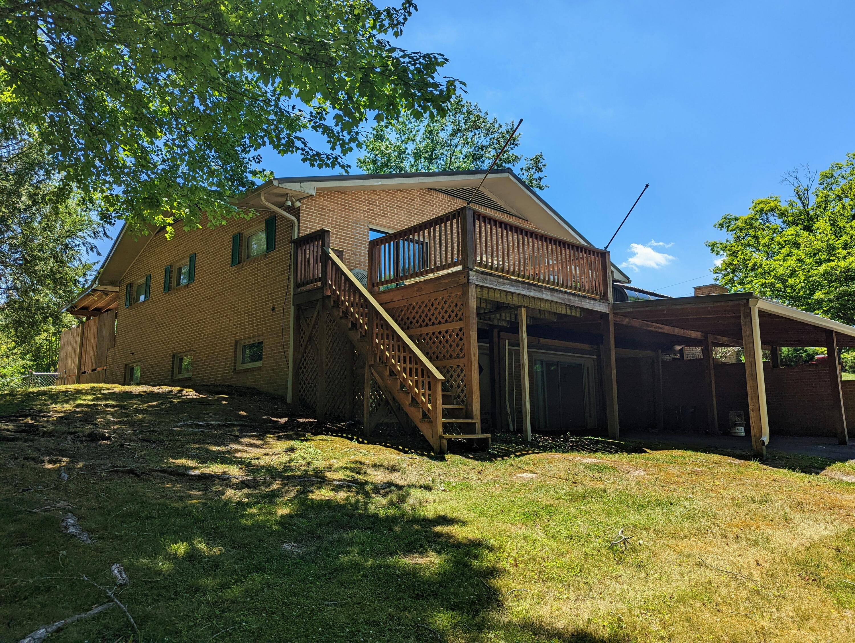 121 Sunset Drive Clintwood, VA 24228 - Photo 20 of 53 PXL_20220622_182549239