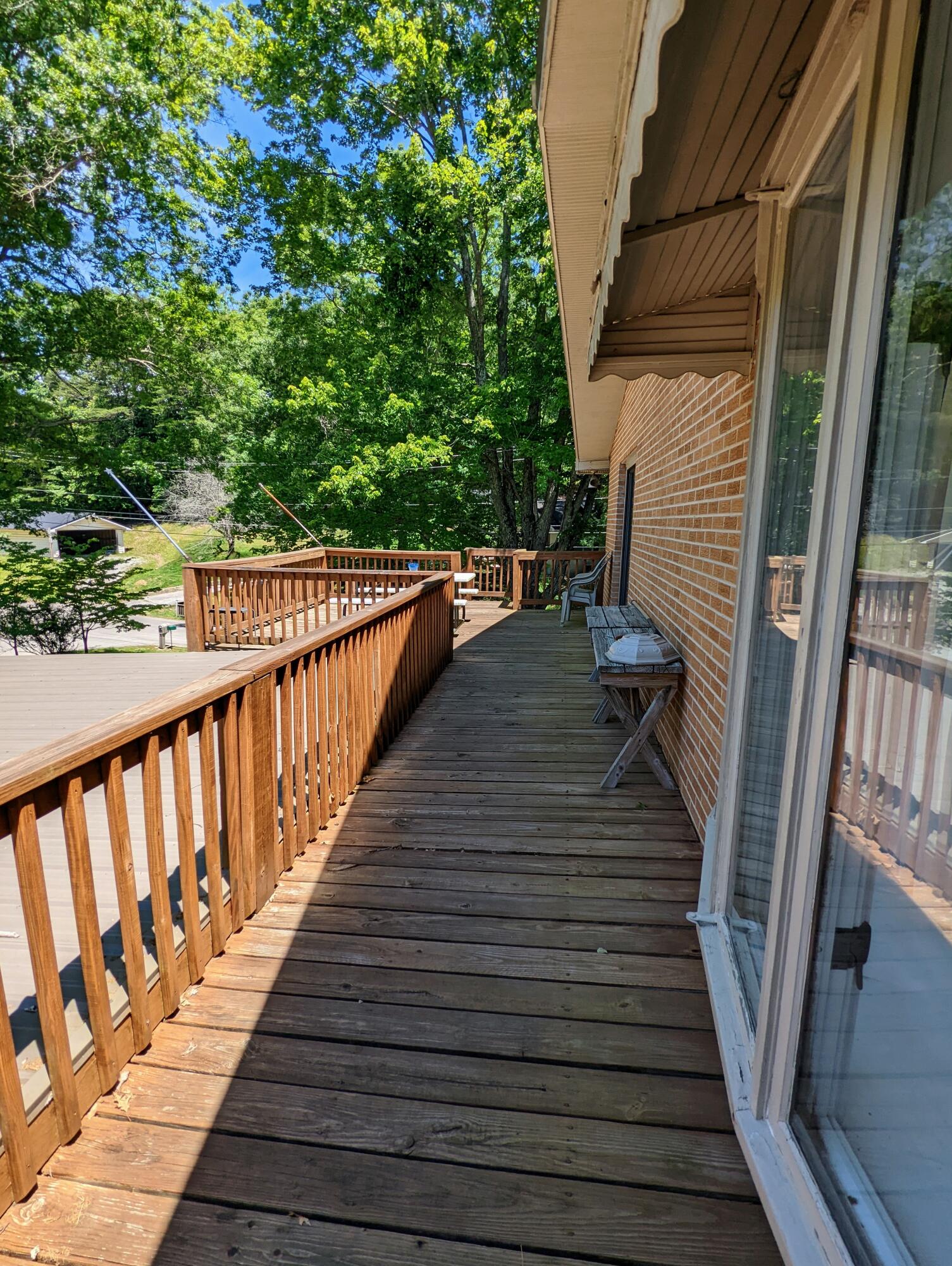 121 Sunset Drive Clintwood, VA 24228 - Photo 25 of 53 PXL_20220622_183543016