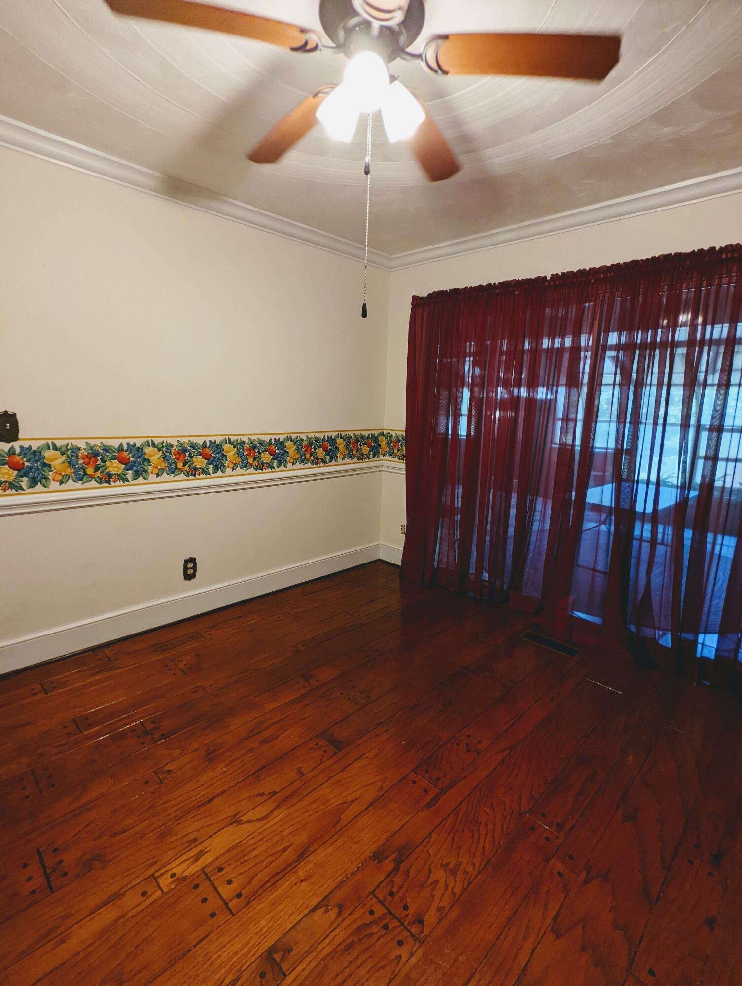 121 Sunset Drive Clintwood, VA 24228 - Photo 28 of 53 PXL_20220622_183334272