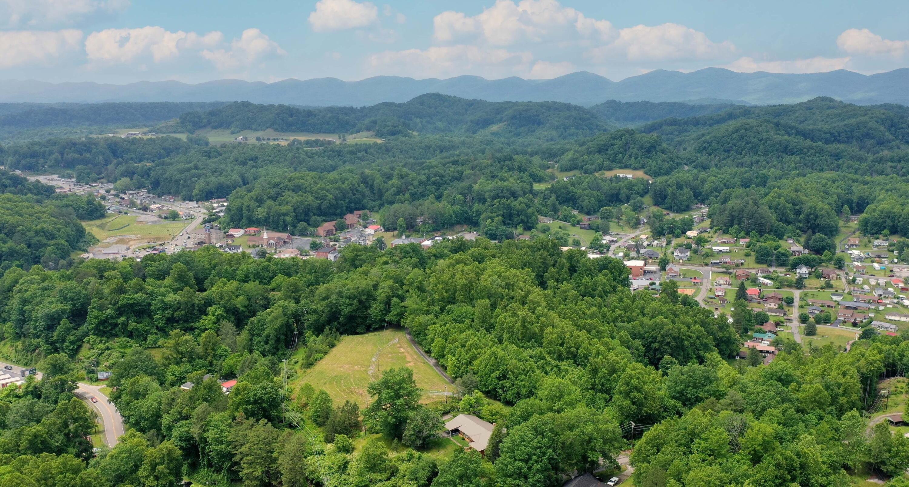 121 Sunset Drive Clintwood, VA 24228 - Photo 6 of 53 DJI_0436