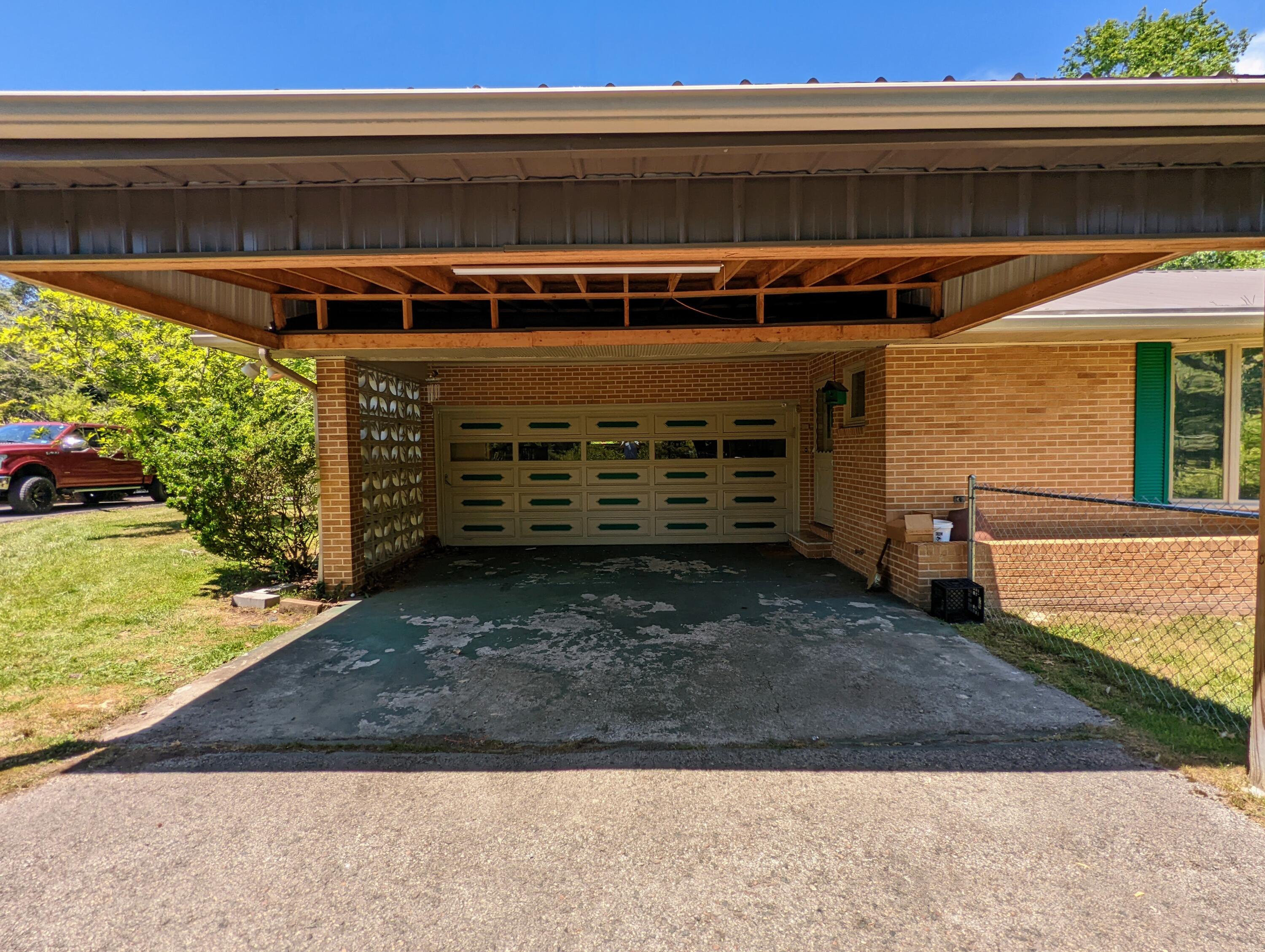 121 Sunset Drive Clintwood, VA 24228 - Photo 8 of 53 PXL_20220622_182848612