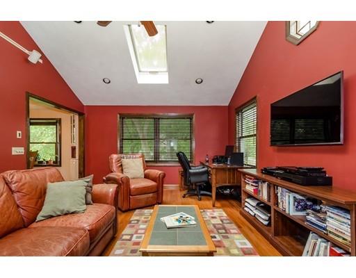 77 Standish Road Needham, MA 02492 - Photo 11 of 22 Gallery Image 11