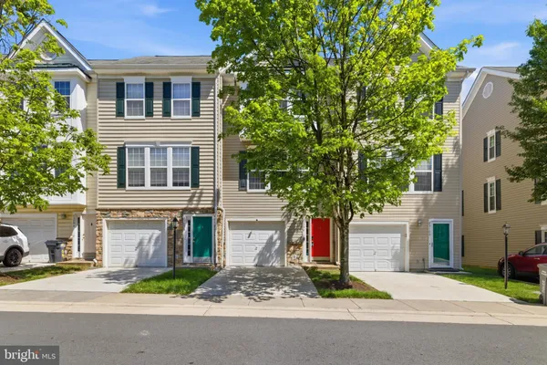 $3,000 | 23098 Fontwell Square, Sterling, VA 20166