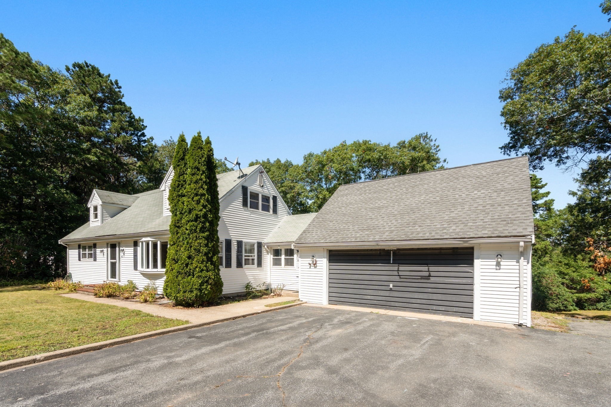 46 Wayne Road Bourne, MA 02532 - Photo 3 of 34 Gallery Image 3