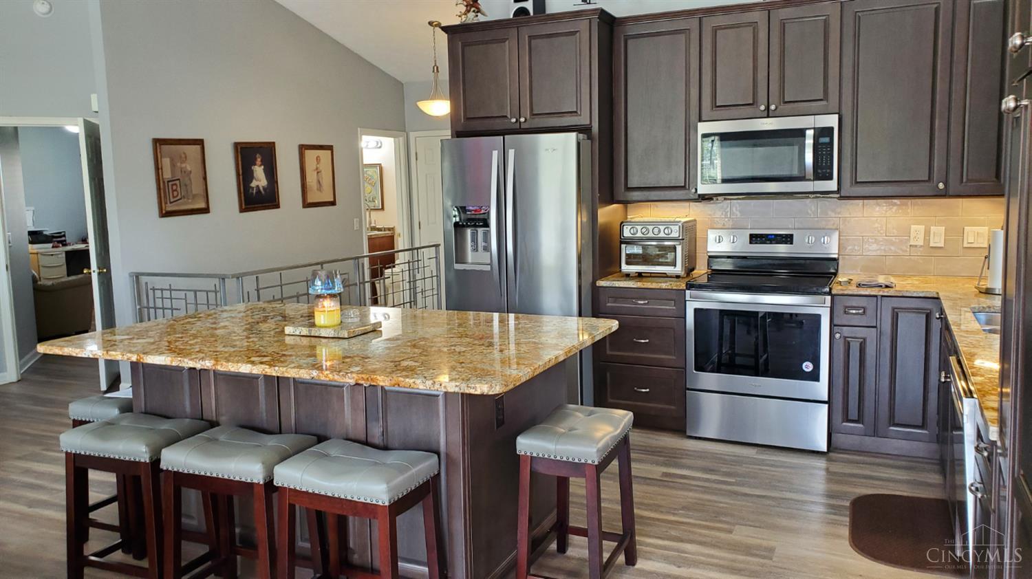 3501 Jessup Road Cincinnati, OH 45239 - Photo 4 of 44