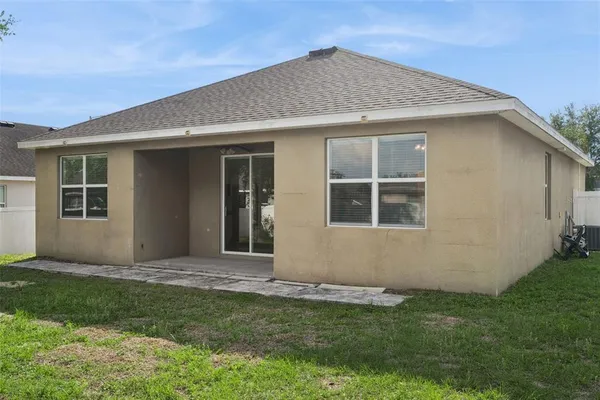 $2,100 | 140 Highland Meadows Street, Davenport, FL 33837