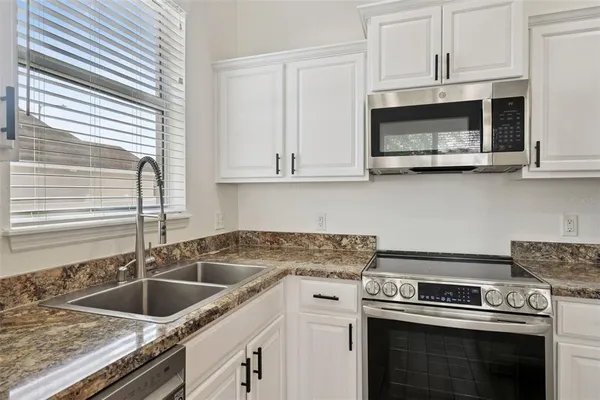 $2,100 | 140 Highland Meadows Street, Davenport, FL 33837