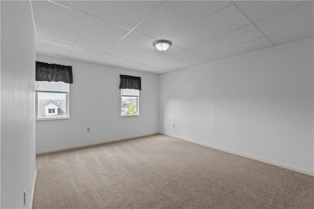 435 Walde Street Pittsburgh, PA 15210 - Photo 13 of 36