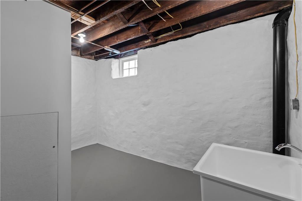 435 Walde Street Pittsburgh, PA 15210 - Photo 26 of 36