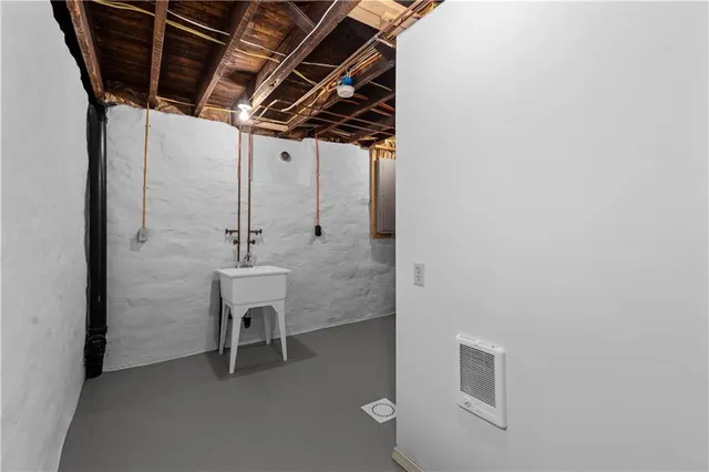 $118,900 | 435 Walde Street, Pittsburgh, PA 15210