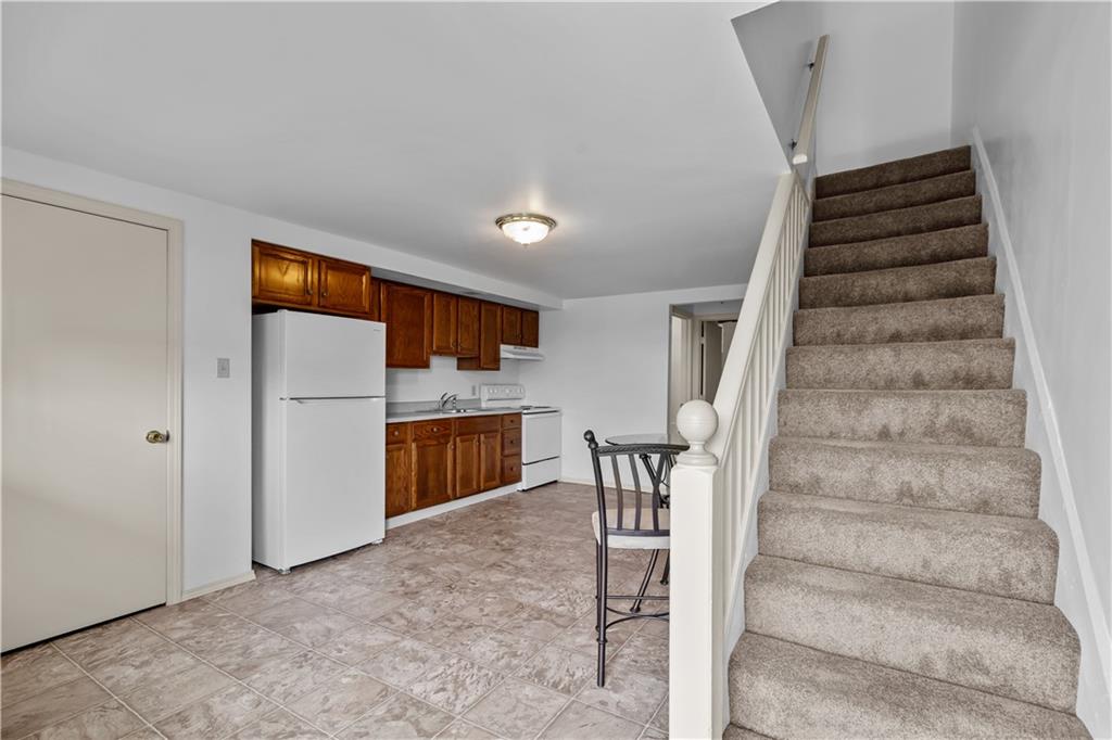 435 Walde Street Pittsburgh, PA 15210 - Photo 4 of 36