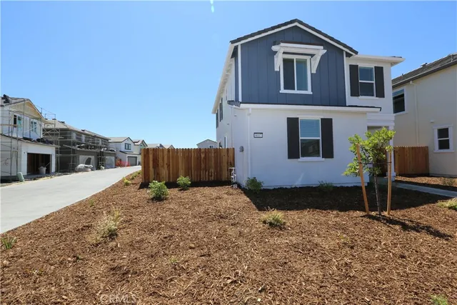 $3,300 | 8017 Pikeminnow Way, Sacramento, CA 95832