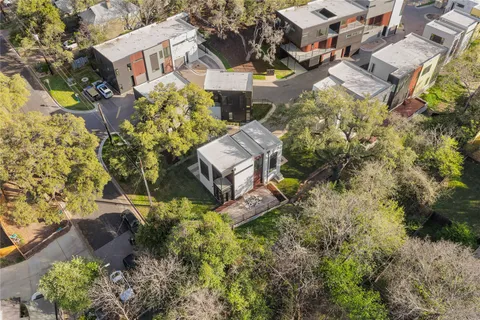 $682,500 | 219 Lessin Lane, Unit 11, Austin, TX 78704