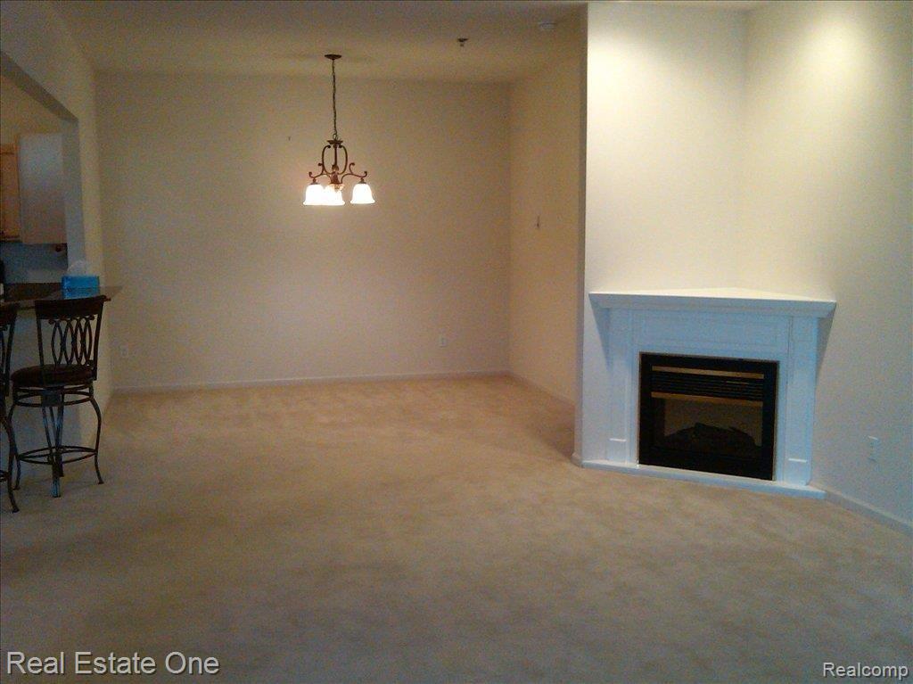 1698 Deepwood Circle Rochester, MI 48307 - Photo 13 of 18 Deepwood 1698 Living Rm fireplac