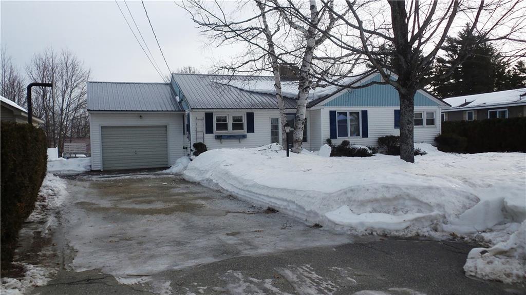 35 Maple Street East Millinocket, ME 04430 - Photo 1 of 19 Photo