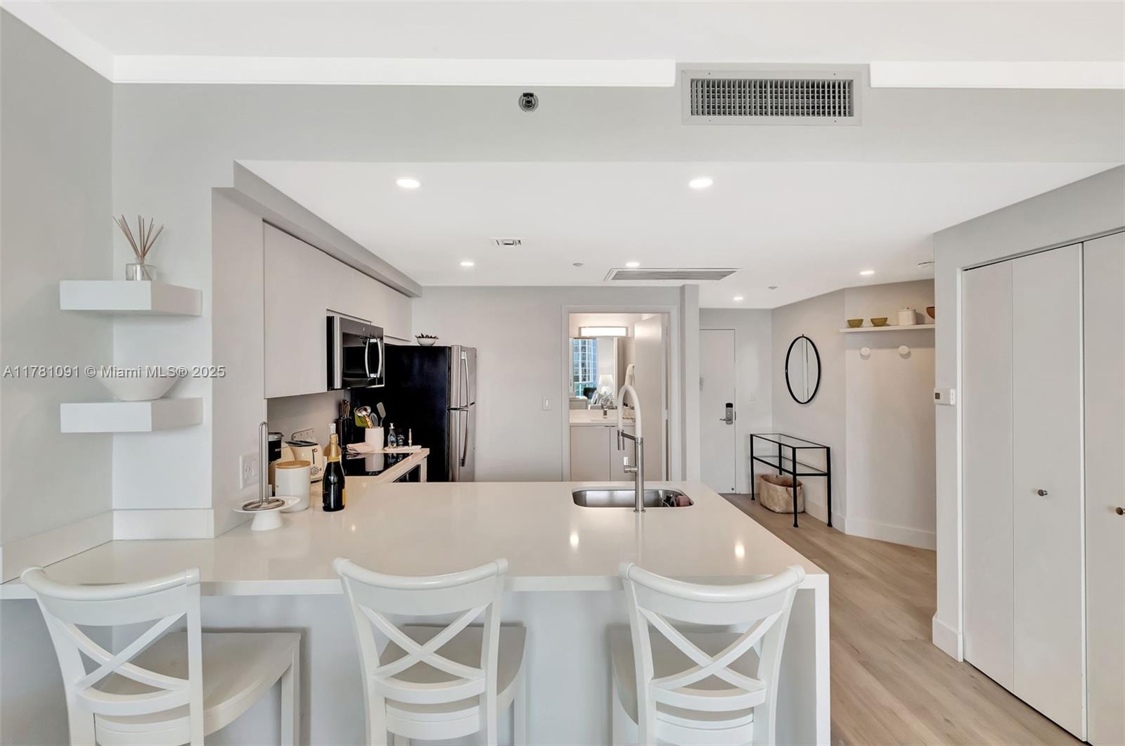 2889 McFarlane Road, Unit 1905 Miami, FL 33133 - Photo 17 of 51 Gallery Image 17
