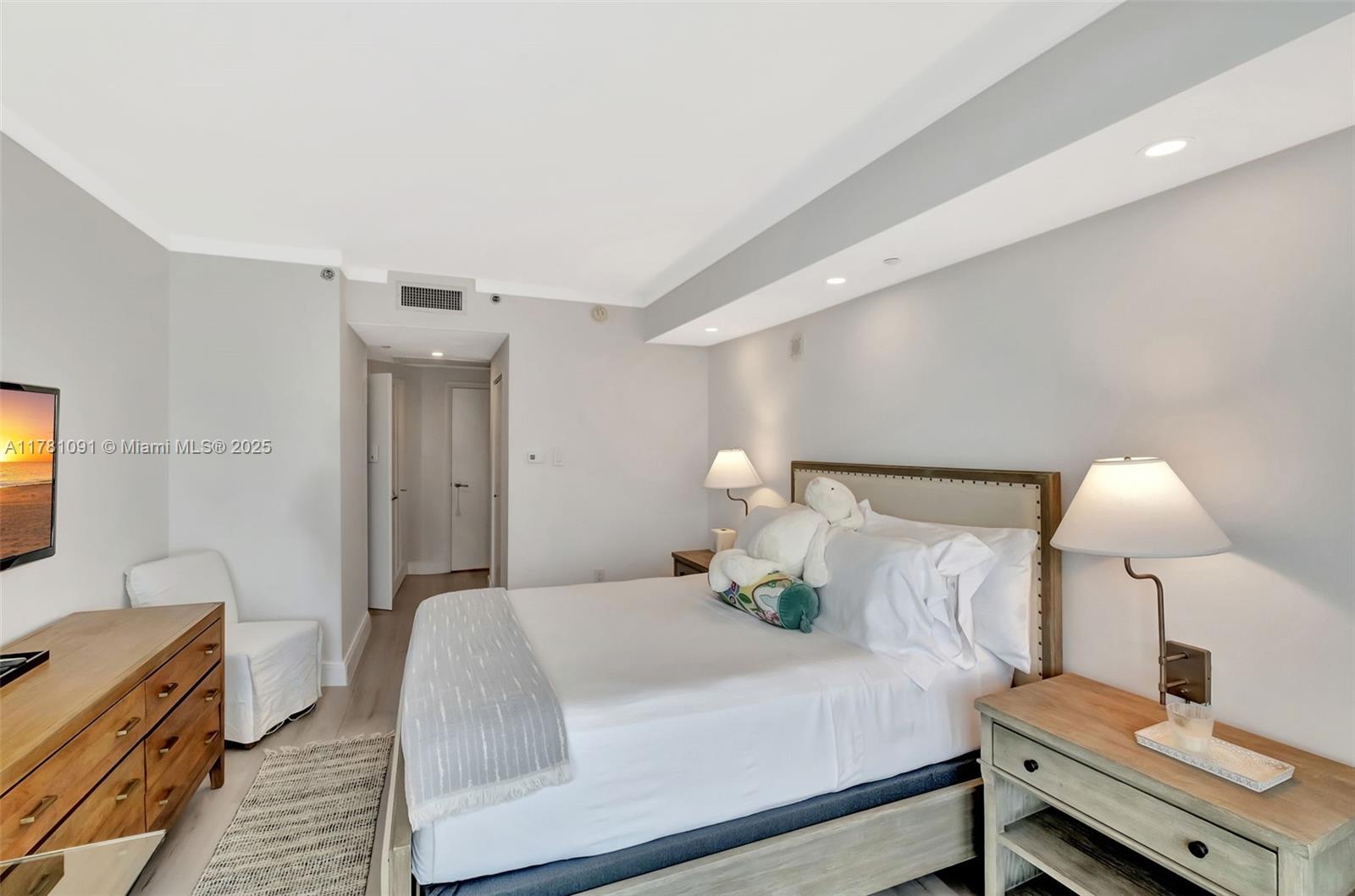 2889 McFarlane Road, Unit 1905 Miami, FL 33133 - Photo 26 of 51 Gallery Image 26