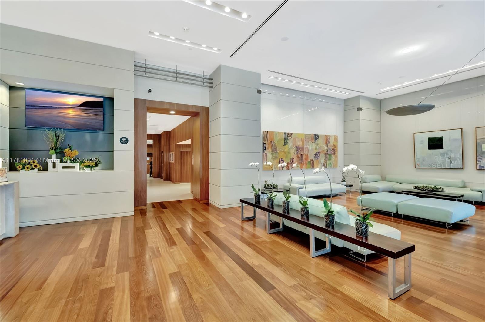 2889 McFarlane Road, Unit 1905 Miami, FL 33133 - Photo 3 of 51 Gallery Image 3