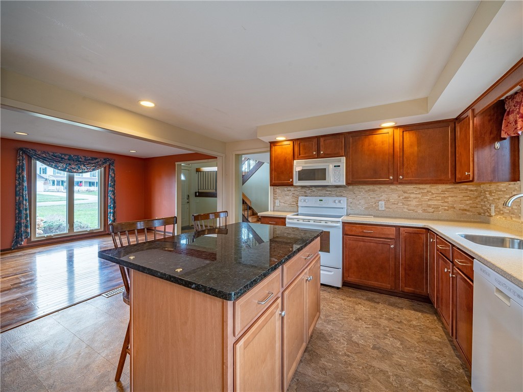 31 Misty Pine Road Perinton, NY 14450 - Photo 14 of 33