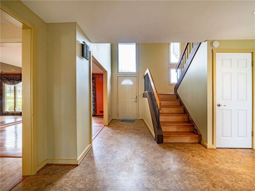 31 Misty Pine Road Perinton, NY 14450 - Photo 9 of 33