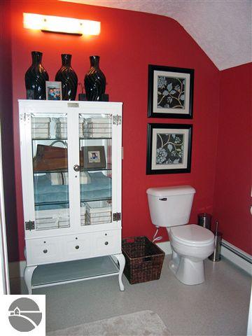 4701 Ridgewood Road Traverse City, MI 49686 - Photo 22 of 25 1724936-21.JPG