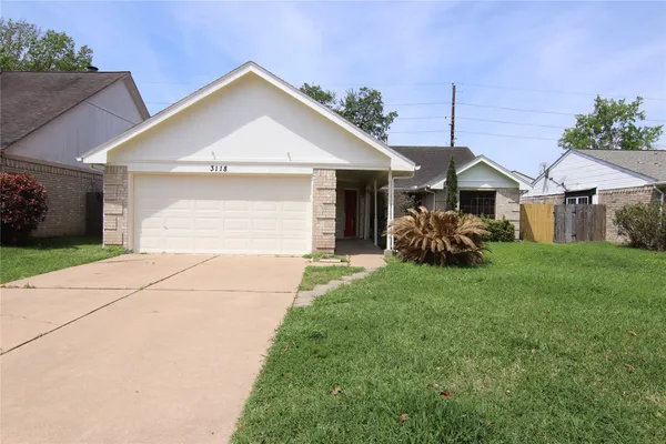 $2,000 | 3118 Settlers Way Boulevard, Sugar Land, TX 77479