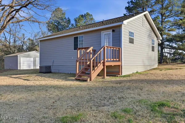 $149,900 | 1369 Scr 84, Taylorsville, MS 39168