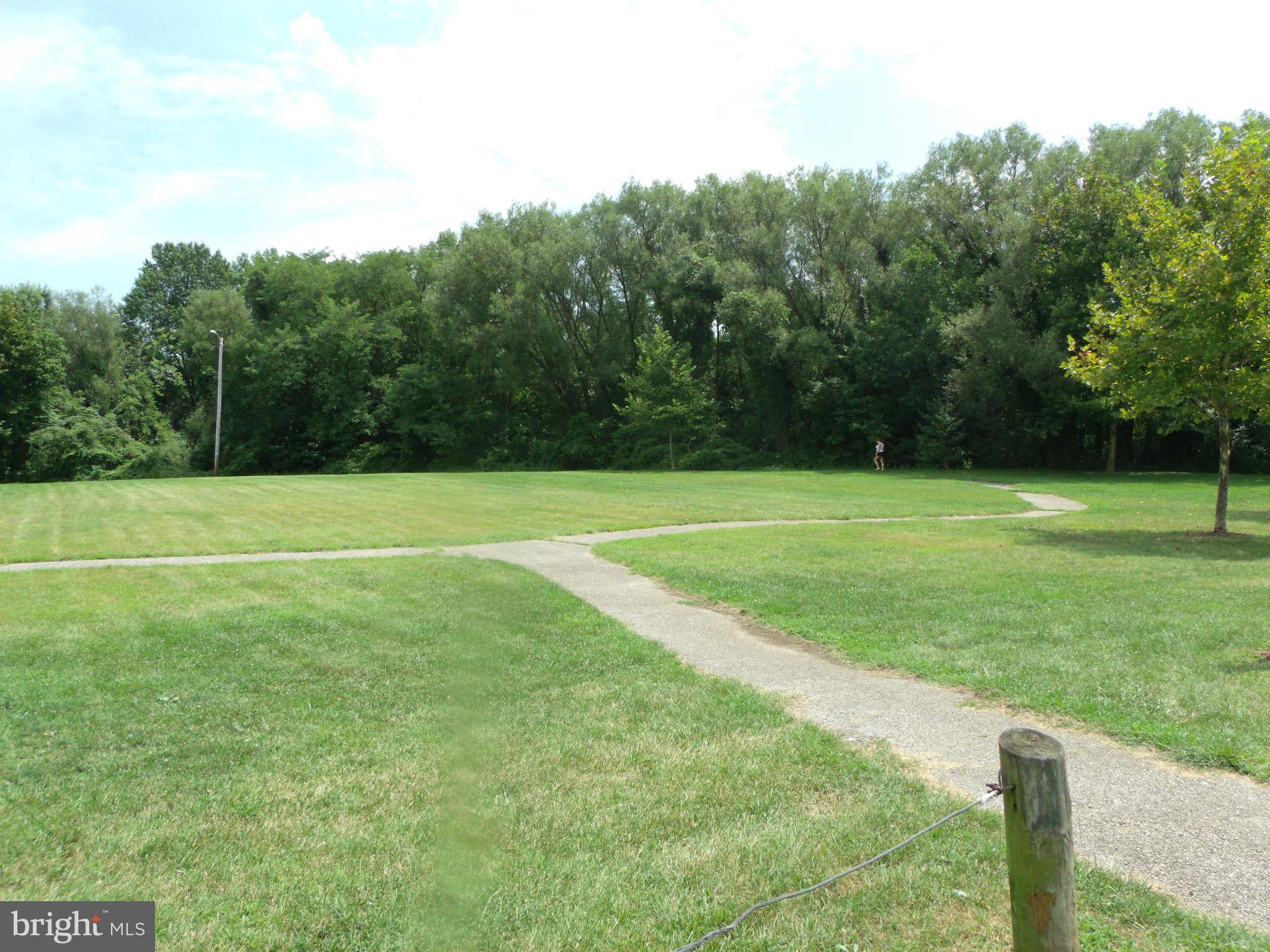2967 Freeway Baltimore, MD 21227 - Photo 29 of 29 Community