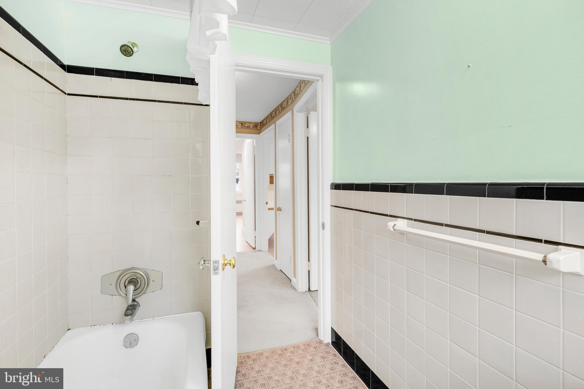 7408 Dungan Road Philadelphia, PA 19111 - Photo 15 of 34 Gallery Image 15
