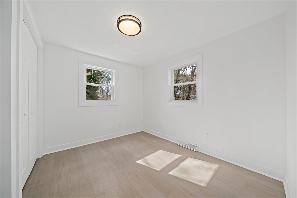 6 Raintree Road Dennis, MA 02639 - Photo 12 of 27