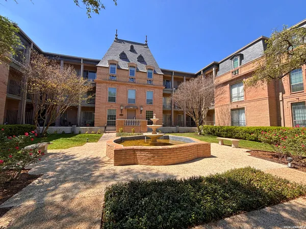 $1,500 | 7709 Broadway, Unit 323, San Antonio, TX 78209
