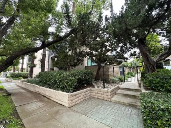 $4,200 | 1841 Bushnell Avenue, South Pasadena, CA 91030