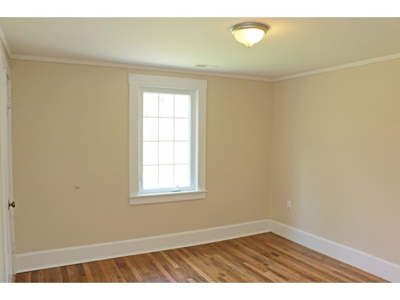 196 Wilton Road Peterborough, NH 03458 - Photo 9 of 16