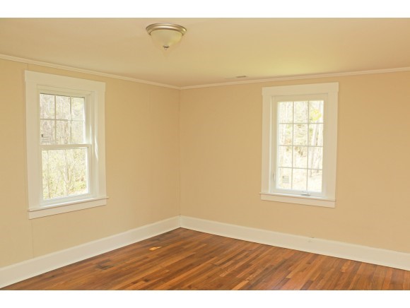 196 Wilton Road Peterborough, NH 03458 - Photo 10 of 16