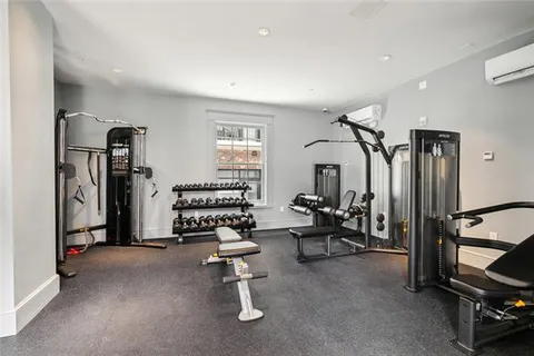 $799,900 | 700 Magazine Street, Unit 515, New Orleans, LA 70130
