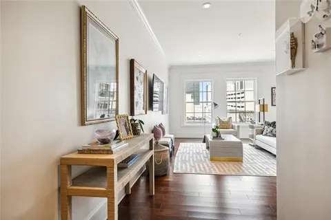 $799,900 | 700 Magazine Street, Unit 515, New Orleans, LA 70130