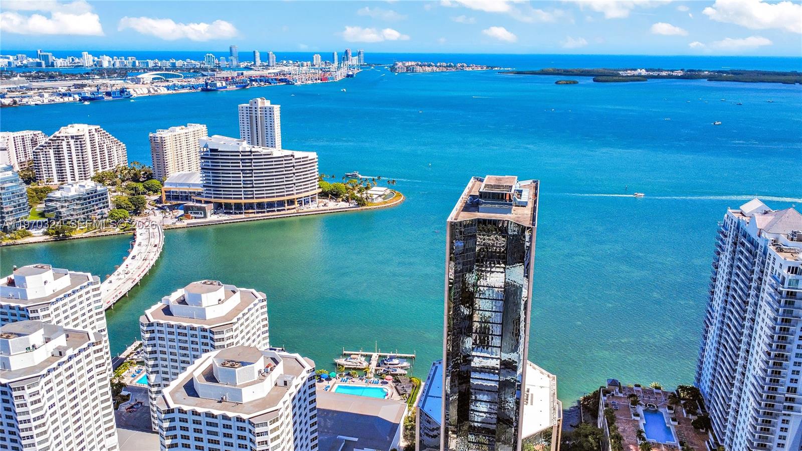 951 Brickell Avenue, Unit 505 Miami, FL 33131 - Photo 29 of 34