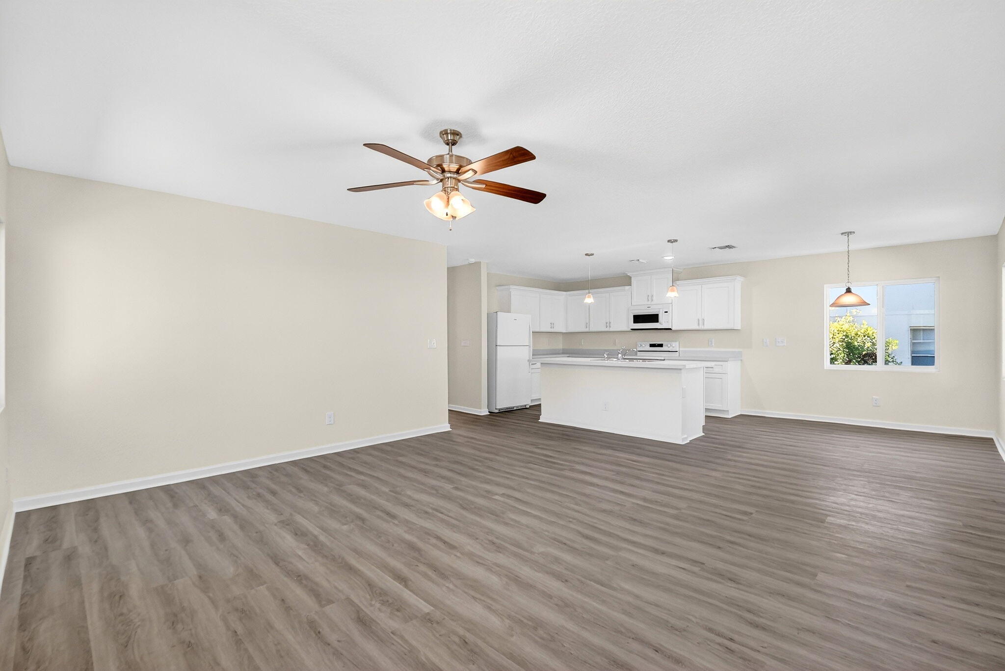 857 West 3rd Street Riviera Beach, FL 33404 - Photo 4 of 27 4-web-or-mls-DSC_3968