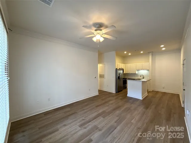 $1,425 | 719 Garden District Drive, Charlotte, NC 28202