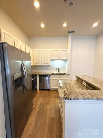 $1,425 | 719 Garden District Drive, Charlotte, NC 28202