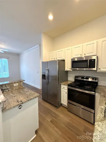 $1,425 | 719 Garden District Drive, Charlotte, NC 28202