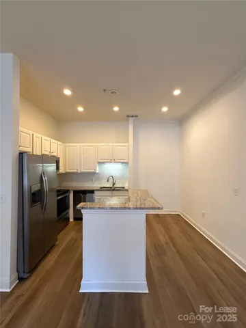 $1,425 | 719 Garden District Drive, Charlotte, NC 28202