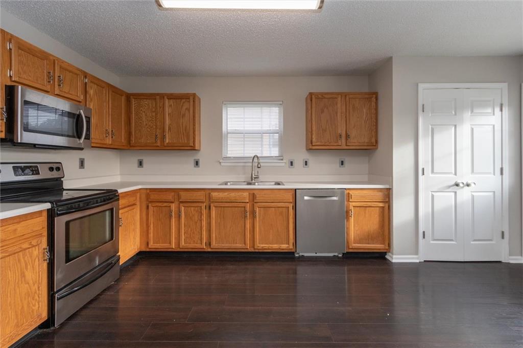 5323 Melbourne Road Indianapolis, IN 46228 - Photo 2 of 21 Gallery Image 2