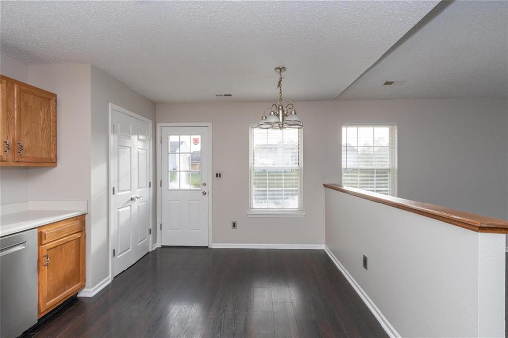 5323 Melbourne Road Indianapolis, IN 46228 - Photo 5 of 21 Gallery Image 5
